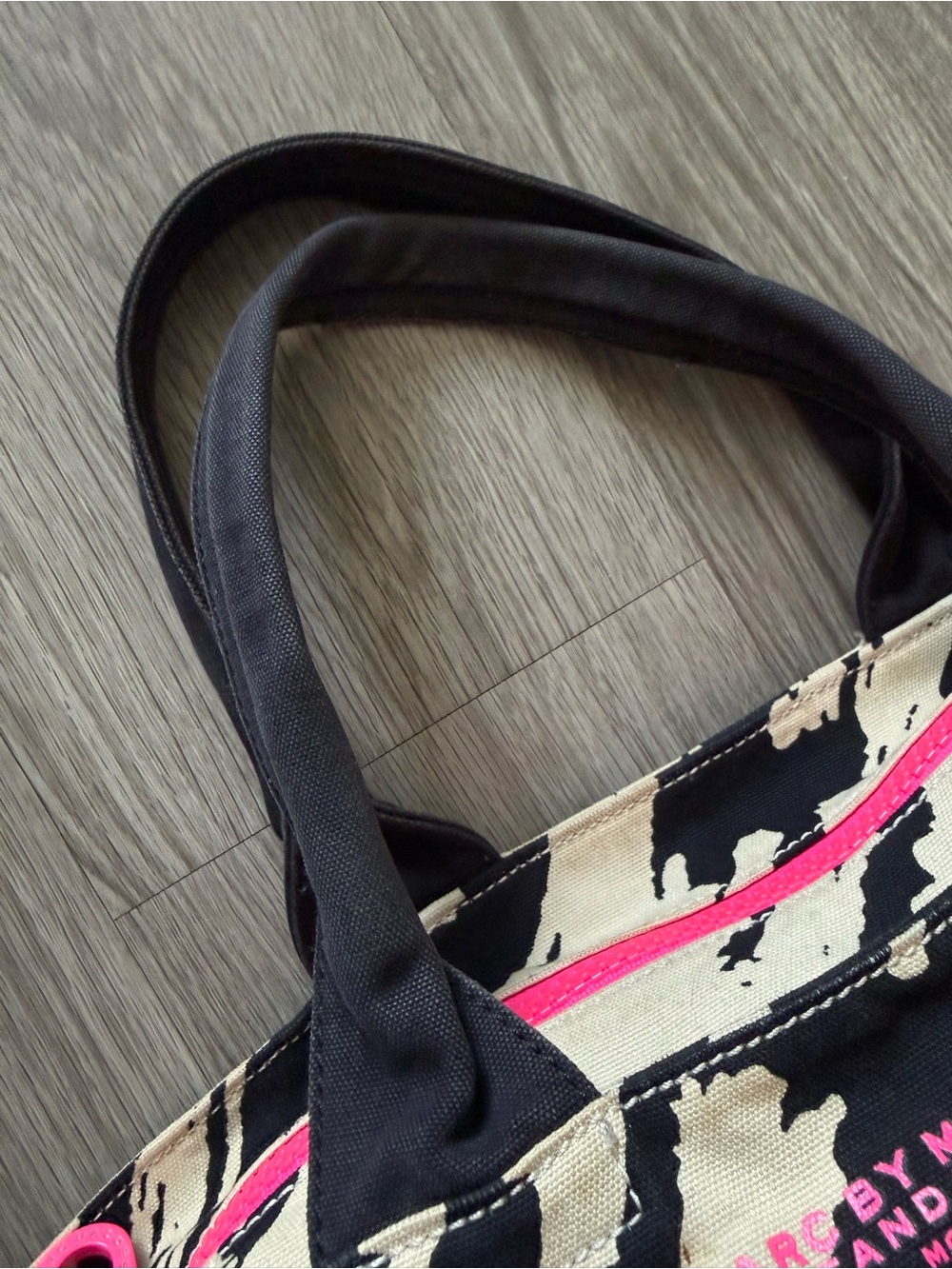 Marc by Marc Jacob’s tote - Picture 3 of 8